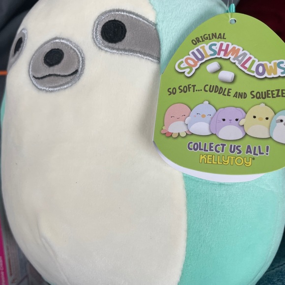 Aqua the Sloth Squishmallow (7”) - Picture 3 of 4